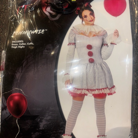 Spirit White and Red Halloween Pennywise  costume - Picture 1 of 4
